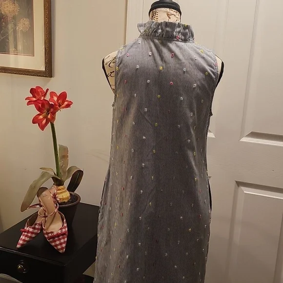 Crown & Ivey Sleveless Dress, Striped, Lined, Ruffled Neck, Size S - Picture 5 of 9